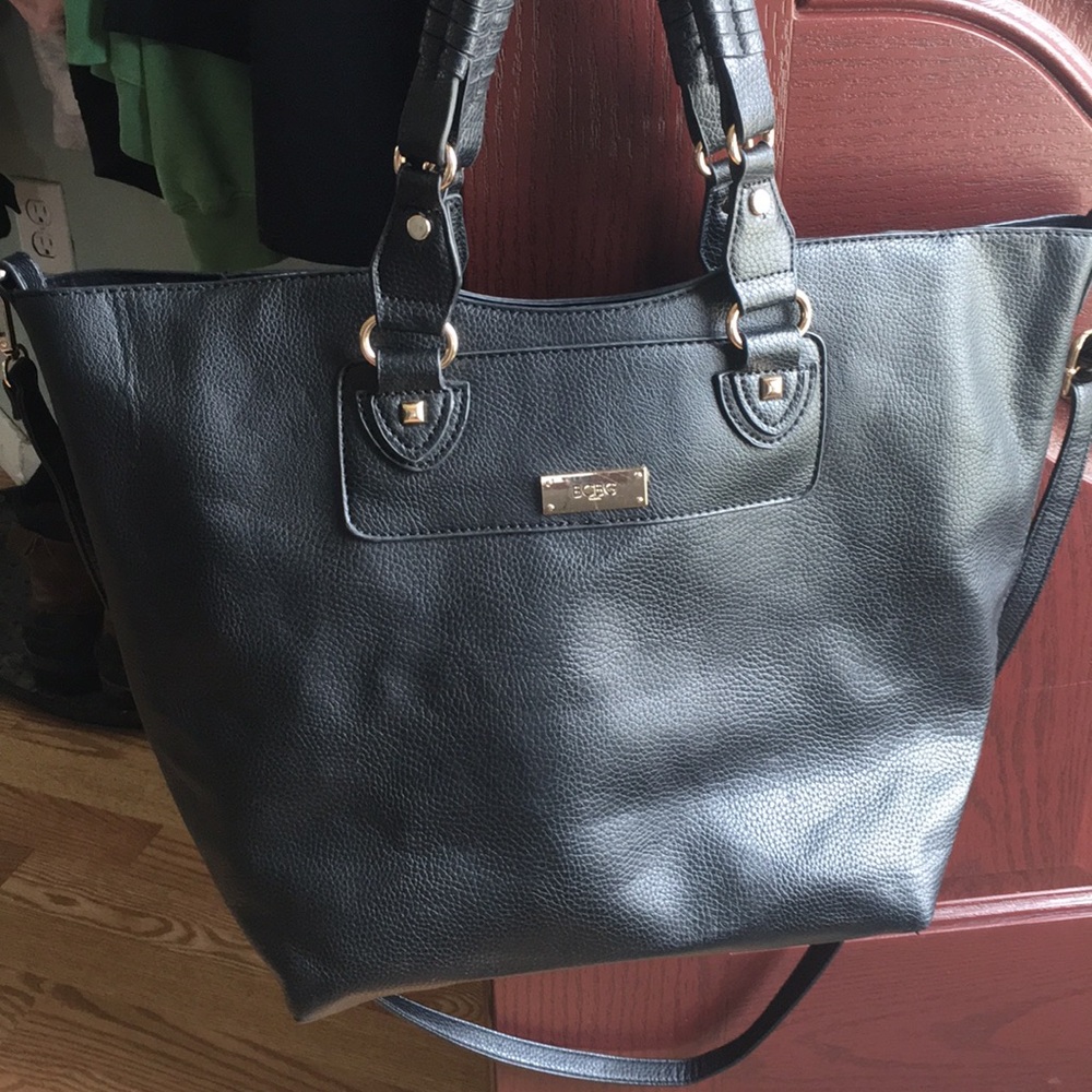💋BCBG Paris Tote bag!🌹